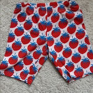 Hanna Andersson 140 Girls 10 Strawberry bike shorts